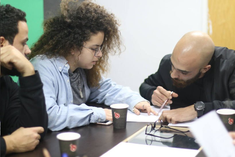 غرفة-الأبداع-(2) غرفة-الأبداع-(2)